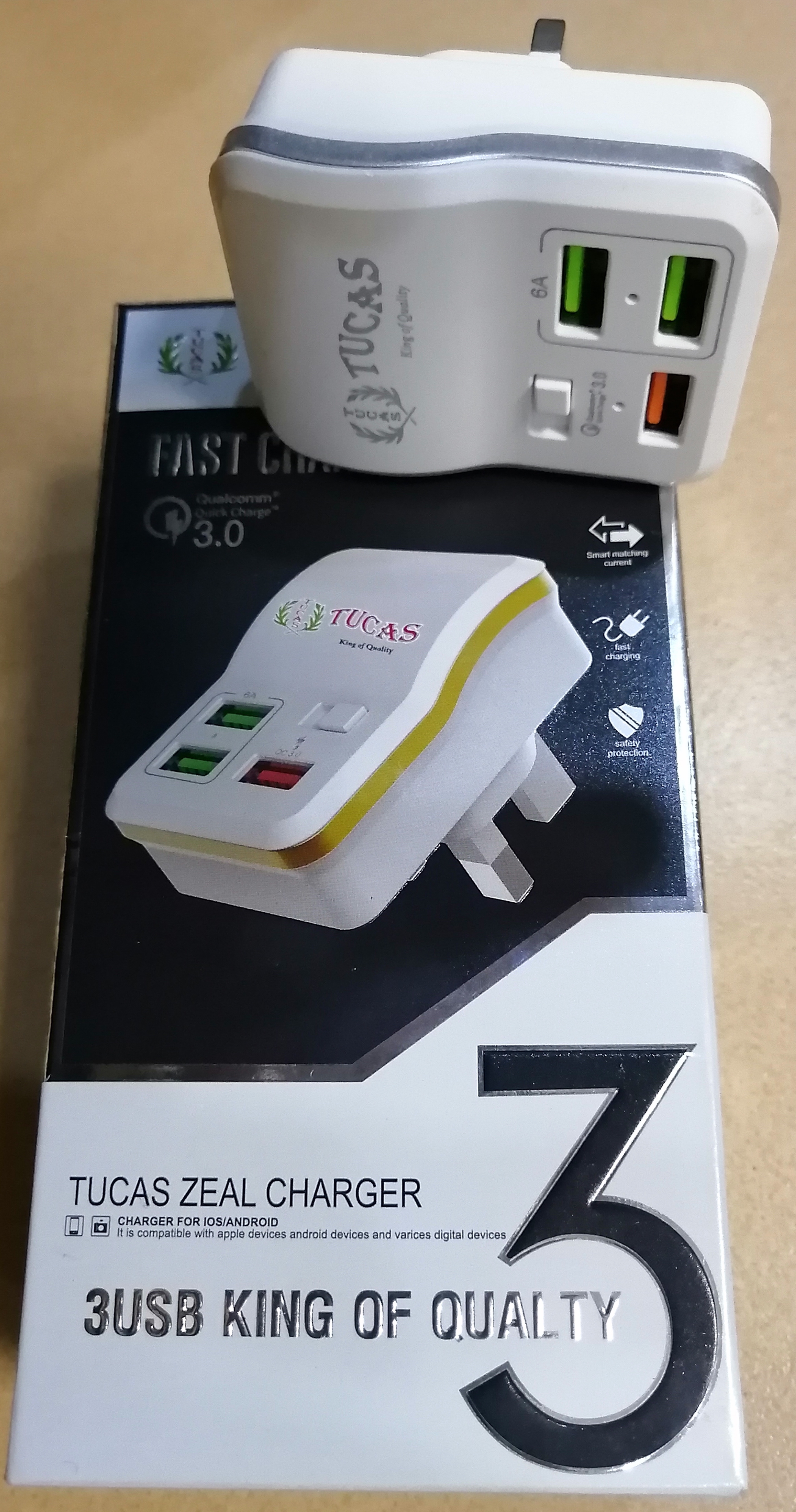 3 USB TUCAS ZEAL CHARGER 
